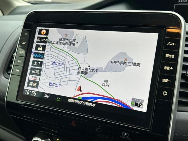 セレナ ｅパワーハイウェイスターＶ　新品タイヤ／純正　１０インチ　ＳＤナビ／エマージェンシーブレーキ／ハンズフリー両側電動スライドドア／車線逸脱防止支援システム／プロパイロット／ドライブレコーダー　純正／ヘッドランプ　ＬＥＤ　ＤＶＤ再生（9枚目）