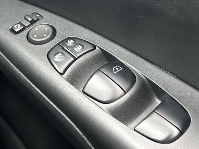 セレナ ｅパワーハイウェイスターＶ　新品タイヤ／純正　１０インチ　ＳＤナビ／エマージェンシーブレーキ／ハンズフリー両側電動スライドドア／車線逸脱防止支援システム／プロパイロット／ドライブレコーダー　純正／ヘッドランプ　ＬＥＤ　ＤＶＤ再生（31枚目）