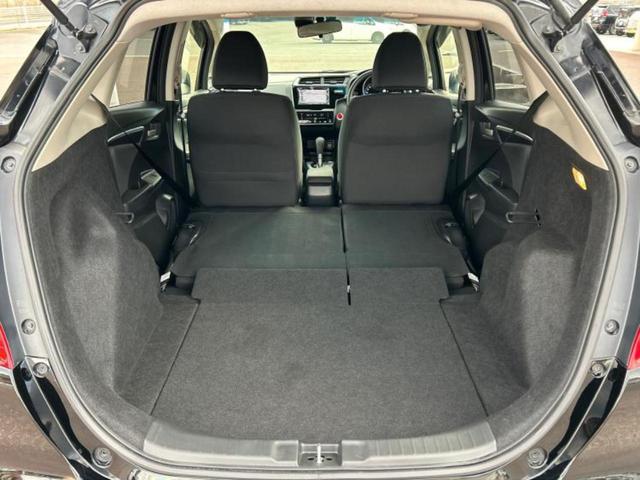 フィット １３Ｇ・Ｌホンダセンシング　保証書／純正　メモリーナビ／ホンダセンシング／車線逸脱防止支援システム／ドライブレコーダー　純正／ヘッドランプ　ＬＥＤ／Ｂｌｕｅｔｏｏｔｈ接続／ＥＴＣ／ＥＢＤ付ＡＢＳ／横滑り防止装置　バックカメラ（19枚目）