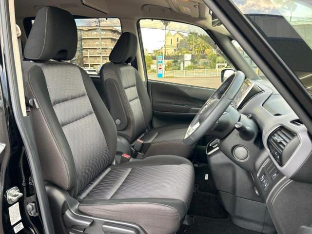 セレナ ハイウェイスターＶ　保証書／純正　１０インチ　ＳＤナビ／フリップダウンモニター　純正　９インチ／インテリジェントルームミラー／エマージェンシーブレーキ／両側電動スライドドア／アラウンドビューモニター　衝突被害軽減システム（4枚目）