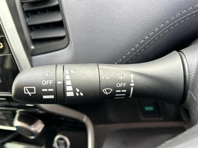 セレナ ハイウェイスターＶ　保証書／純正　１０インチ　ＳＤナビ／フリップダウンモニター　純正　９インチ／インテリジェントルームミラー／エマージェンシーブレーキ／両側電動スライドドア／アラウンドビューモニター　衝突被害軽減システム（17枚目）