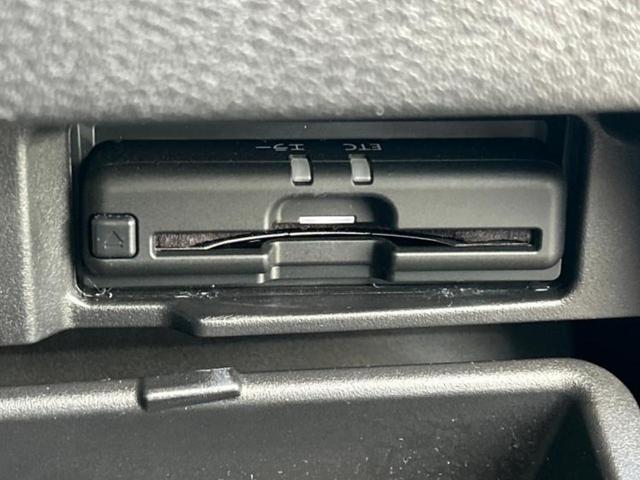 セレナ ハイウェイスターＶ　保証書／純正　１０インチ　ＳＤナビ／フリップダウンモニター　純正　９インチ／インテリジェントルームミラー／エマージェンシーブレーキ／両側電動スライドドア／アラウンドビューモニター　衝突被害軽減システム（27枚目）