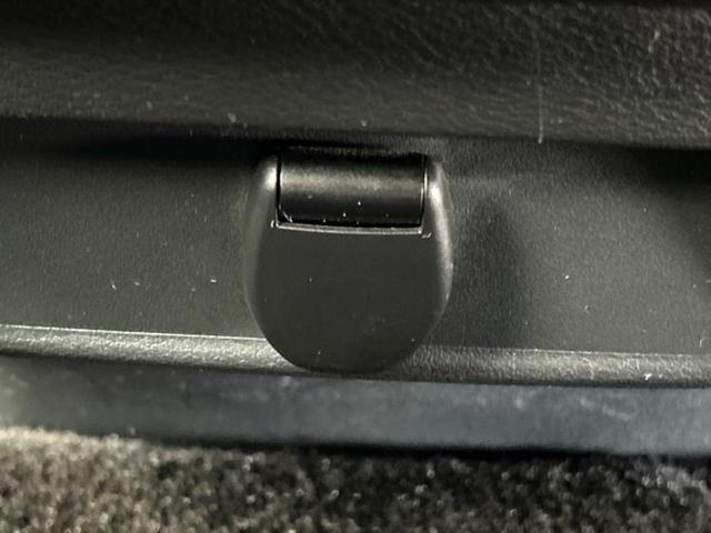 セレナ ハイウェイスターＶ　保証書／純正　１０インチ　ＳＤナビ／フリップダウンモニター　純正　９インチ／インテリジェントルームミラー／エマージェンシーブレーキ／両側電動スライドドア／アラウンドビューモニター　衝突被害軽減システム（42枚目）