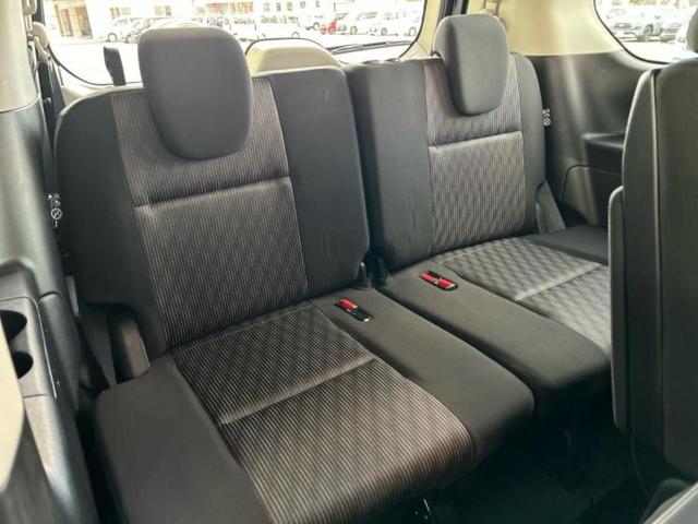 セレナ ハイウェイスターＶ　保証書／社外　１１インチ　ＳＤナビ／インテリジェントルームミラー／衝突安全装置／両側電動スライドドア／アラウンドビューモニター／車線逸脱防止支援システム／プロパイロット／ヘッドランプ　ＬＥＤ（6枚目）