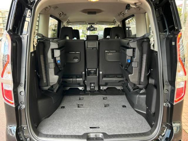 セレナ ハイウェイスターＶ　保証書／社外　１１インチ　ＳＤナビ／インテリジェントルームミラー／衝突安全装置／両側電動スライドドア／アラウンドビューモニター／車線逸脱防止支援システム／プロパイロット／ヘッドランプ　ＬＥＤ（21枚目）