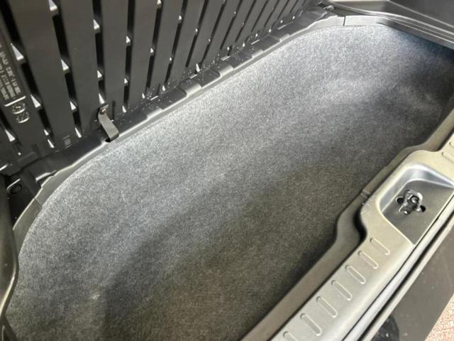 セレナ ハイウェイスターＶ　保証書／社外　１１インチ　ＳＤナビ／インテリジェントルームミラー／衝突安全装置／両側電動スライドドア／アラウンドビューモニター／車線逸脱防止支援システム／プロパイロット／ヘッドランプ　ＬＥＤ（26枚目）