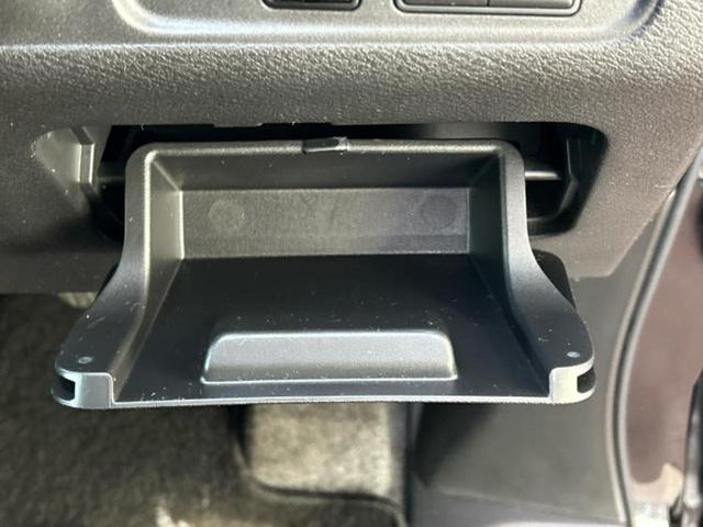 セレナ ハイウェイスターＶ　保証書／社外　１１インチ　ＳＤナビ／インテリジェントルームミラー／衝突安全装置／両側電動スライドドア／アラウンドビューモニター／車線逸脱防止支援システム／プロパイロット／ヘッドランプ　ＬＥＤ（45枚目）