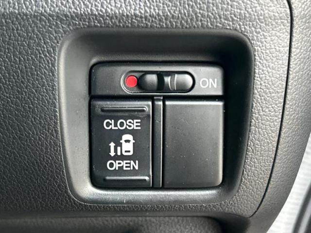 Ｎ－ＢＯＸカスタム Ｇ・Ｌパッケージ　ディスプレイオーディオ／電動スライドドア／ヘッドランプ　ＨＩＤ／ＥＴＣ／ＥＢＤ付ＡＢＳ／横滑り防止装置／アイドリングストップ／ワンセグＴＶ／禁煙車／エアバッグ　運転席／エアバッグ　助手席　盗難防止装置（26枚目）