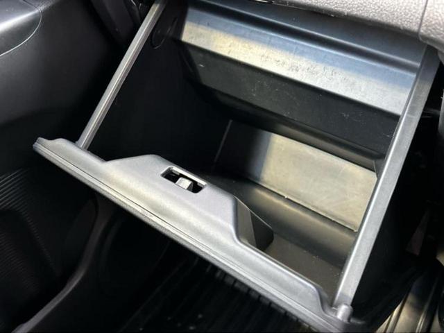 Ｎ－ＢＯＸカスタム Ｇ・Ｌパッケージ　ディスプレイオーディオ／電動スライドドア／ヘッドランプ　ＨＩＤ／ＥＴＣ／ＥＢＤ付ＡＢＳ／横滑り防止装置／アイドリングストップ／ワンセグＴＶ／禁煙車／エアバッグ　運転席／エアバッグ　助手席　盗難防止装置（32枚目）