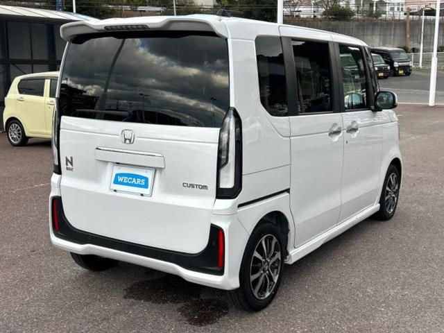 Ｎ－ＢＯＸカスタム ヒョウジュン　ディスプレイオーディオ８インチ／ホンダセンシング／両側電動スライドドア／シートヒーター　前席／車線逸脱防止支援システム／ヘッドランプ　ＬＥＤ／Ｂｌｕｅｔｏｏｔｈ接続／ＥＢＤ付ＡＢＳ　バックカメラ（3枚目）