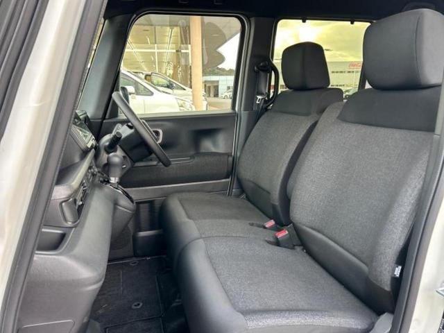 Ｎ－ＢＯＸカスタム ヒョウジュン　ディスプレイオーディオ８インチ／ホンダセンシング／両側電動スライドドア／シートヒーター　前席／車線逸脱防止支援システム／ヘッドランプ　ＬＥＤ／Ｂｌｕｅｔｏｏｔｈ接続／ＥＢＤ付ＡＢＳ　バックカメラ（6枚目）