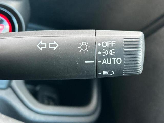 Ｎ－ＢＯＸカスタム ヒョウジュン　ディスプレイオーディオ８インチ／ホンダセンシング／両側電動スライドドア／シートヒーター　前席／車線逸脱防止支援システム／ヘッドランプ　ＬＥＤ／Ｂｌｕｅｔｏｏｔｈ接続／ＥＢＤ付ＡＢＳ　バックカメラ（13枚目）