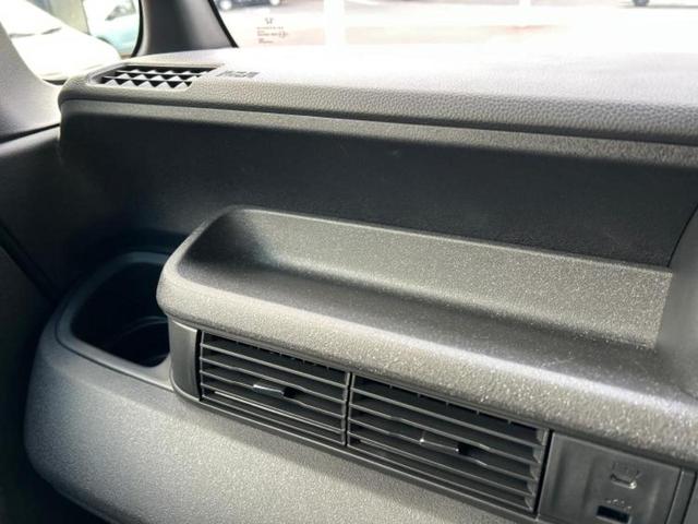 Ｎ－ＢＯＸカスタム ヒョウジュン　ディスプレイオーディオ８インチ／ホンダセンシング／両側電動スライドドア／シートヒーター　前席／車線逸脱防止支援システム／ヘッドランプ　ＬＥＤ／Ｂｌｕｅｔｏｏｔｈ接続／ＥＢＤ付ＡＢＳ　バックカメラ（30枚目）