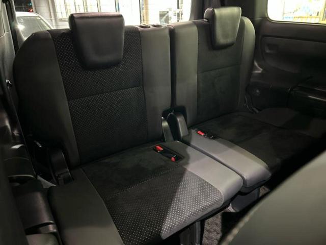 ヴォクシー ハイブリッドＺＳキラメキ３　保証書／社外　９インチ　ＳＤナビ／フリップダウンモニター／衝突安全装置／両側電動スライドドア／シートヒーター／車線逸脱防止支援システム／シート　合皮／ドライブレコーダー　社外／ヘッドランプ　ＬＥＤ（6枚目）