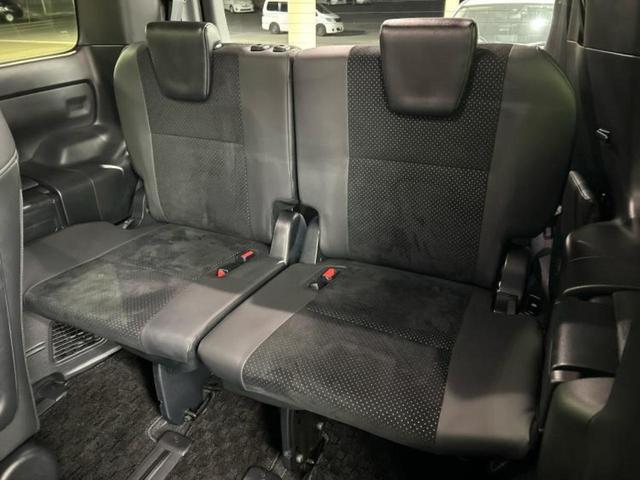 ヴォクシー ハイブリッドＺＳキラメキ３　保証書／社外　９インチ　ＳＤナビ／フリップダウンモニター／衝突安全装置／両側電動スライドドア／シートヒーター／車線逸脱防止支援システム／シート　合皮／ドライブレコーダー　社外／ヘッドランプ　ＬＥＤ（19枚目）