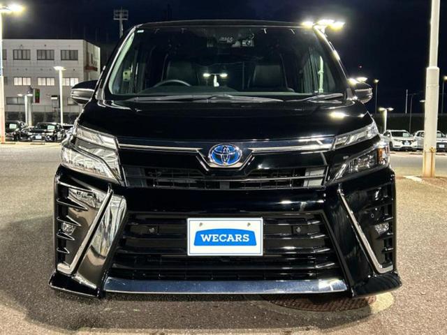 ヴォクシー ハイブリッドＺＳキラメキ３　保証書／社外　９インチ　ＳＤナビ／フリップダウンモニター／衝突安全装置／両側電動スライドドア／シートヒーター／車線逸脱防止支援システム／シート　合皮／ドライブレコーダー　社外／ヘッドランプ　ＬＥＤ（47枚目）