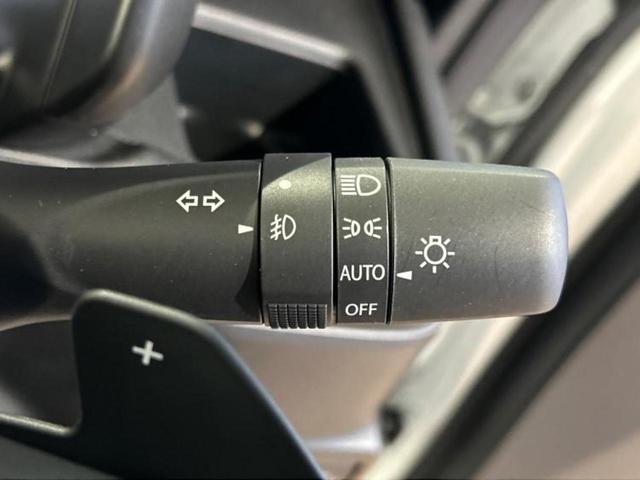 スペーシアカスタム ハイブリッドＸＳターボ　保証書／純正　９インチ　メモリーナビ／セーフティサポート（スズキ）／両側電動スライドドア／シートヒーター　前席／全方位モニター／車線逸脱防止支援システム／ヘッドランプ　ＬＥＤ／ＵＳＢジャック　ターボ（15枚目）