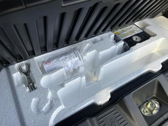 スペーシアカスタム ハイブリッドＸＳターボ　保証書／純正　９インチ　メモリーナビ／セーフティサポート（スズキ）／両側電動スライドドア／シートヒーター　前席／全方位モニター／車線逸脱防止支援システム／ヘッドランプ　ＬＥＤ／ＵＳＢジャック　ターボ（25枚目）