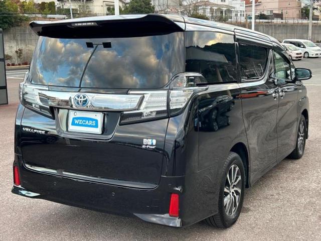 ヴェルファイアハイブリッド ４ＷＤハイブリッドＺＲ　保証書／純正　９インチ　ＳＤナビ／両側電動スライドドア／シート　ハーフレザー／ヘッドランプ　ＬＥＤ／Ｂｌｕｅｔｏｏｔｈ接続／ＥＴＣ／ＥＢＤ付ＡＢＳ／横滑り防止装置／バックモニター／フルセグＴＶ　４ＷＤ（3枚目）