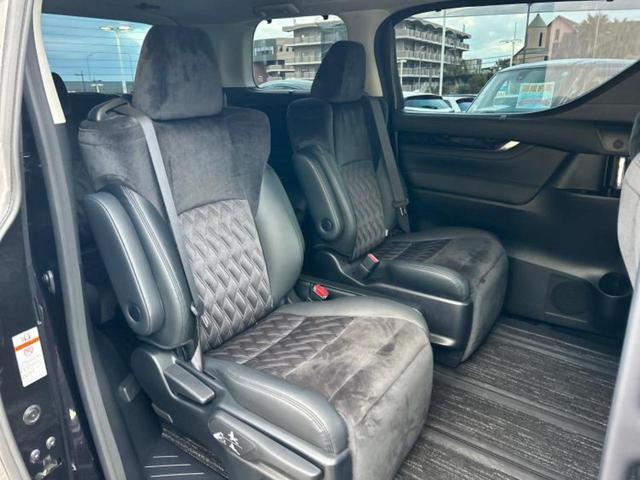 ヴェルファイアハイブリッド ４ＷＤハイブリッドＺＲ　保証書／純正　９インチ　ＳＤナビ／両側電動スライドドア／シート　ハーフレザー／ヘッドランプ　ＬＥＤ／Ｂｌｕｅｔｏｏｔｈ接続／ＥＴＣ／ＥＢＤ付ＡＢＳ／横滑り防止装置／バックモニター／フルセグＴＶ　４ＷＤ（5枚目）