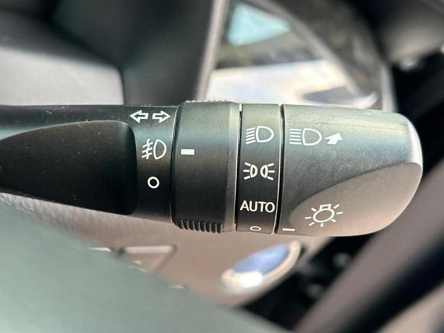 ヴェルファイアハイブリッド ４ＷＤハイブリッドＺＲ　保証書／純正　９インチ　ＳＤナビ／両側電動スライドドア／シート　ハーフレザー／ヘッドランプ　ＬＥＤ／Ｂｌｕｅｔｏｏｔｈ接続／ＥＴＣ／ＥＢＤ付ＡＢＳ／横滑り防止装置／バックモニター／フルセグＴＶ　４ＷＤ（15枚目）