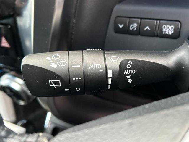 ヴェルファイアハイブリッド ４ＷＤハイブリッドＺＲ　保証書／純正　９インチ　ＳＤナビ／両側電動スライドドア／シート　ハーフレザー／ヘッドランプ　ＬＥＤ／Ｂｌｕｅｔｏｏｔｈ接続／ＥＴＣ／ＥＢＤ付ＡＢＳ／横滑り防止装置／バックモニター／フルセグＴＶ　４ＷＤ（16枚目）