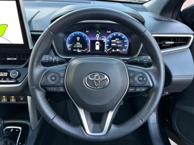 カローラクロス Ｚ　ガラスルーフ／保証書／ディスプレイオーディオ＋ナビ１０インチ／トヨタセーフティセンス／シートヒーター　前席／パノラミックビューモニター／車線逸脱防止支援システム／電動バックドア　衝突被害軽減システム（12枚目）