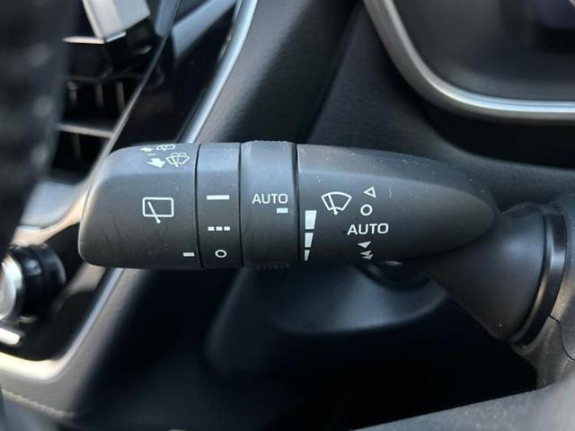 カローラクロス Ｚ　ガラスルーフ／保証書／ディスプレイオーディオ＋ナビ１０インチ／トヨタセーフティセンス／シートヒーター　前席／パノラミックビューモニター／車線逸脱防止支援システム／電動バックドア　衝突被害軽減システム（16枚目）