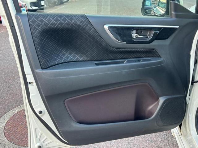 Ｎ－ＷＧＮカスタム Ｇ・Ａパッケージ　新品タイヤ／純正　ＳＤナビ／シティーブレーキアクティブシステム（ホンダ）／シート　合皮／ヘッドランプ　ＨＩＤ／Ｂｌｕｅｔｏｏｔｈ接続／ＥＢＤ付ＡＢＳ／横滑り防止装置／アイドリングストップ　バックカメラ（22枚目）