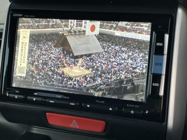 Ｎ－ＢＯＸ ＳＳパッケージ　新品タイヤ／保証書／純正　ＳＤナビ／衝突安全装置／両側電動スライドドア／Ｂｌｕｅｔｏｏｔｈ接続／ＥＢＤ付ＡＢＳ／横滑り防止装置／アイドリングストップ／バックモニター／フルセグＴＶ／エアバッグ　運転席（11枚目）