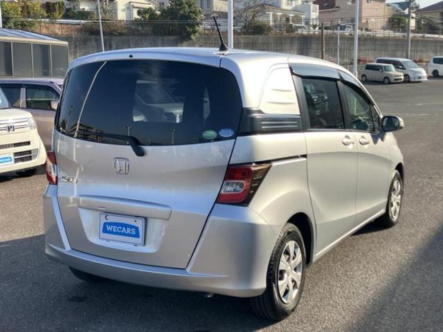 フリードスパイク Ｇジャストセレクション　保証書／純正　メモリーナビ／電動スライドドア／シート　ハーフレザー／ヘッドランプ　ＨＩＤ／Ｂｌｕｅｔｏｏｔｈ接続／ＥＴＣ／ＥＢＤ付ＡＢＳ／横滑り防止装置／バックモニター／ワンセグＴＶ／ＤＶＤ（3枚目）