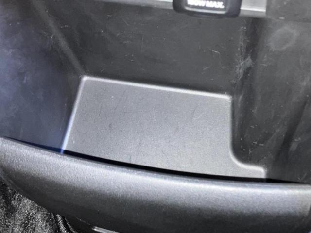 フリードスパイク Ｇジャストセレクション　保証書／純正　メモリーナビ／電動スライドドア／シート　ハーフレザー／ヘッドランプ　ＨＩＤ／Ｂｌｕｅｔｏｏｔｈ接続／ＥＴＣ／ＥＢＤ付ＡＢＳ／横滑り防止装置／バックモニター／ワンセグＴＶ／ＤＶＤ（36枚目）