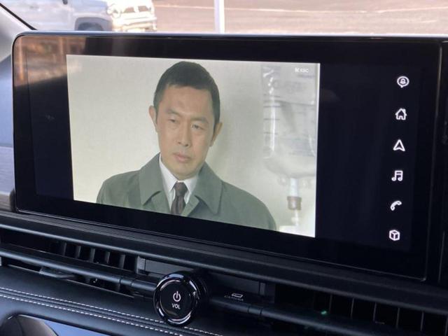 セレナ ハイウェイスターＶ　新品タイヤ／保証書／純正　１１．６インチ　ＳＤナビ／インテリジェントルームミラー／衝突安全装置／両側電動スライドドア／アラウンドビューモニター／車線逸脱防止支援システム／プロパイロット　全周囲カメラ（11枚目）