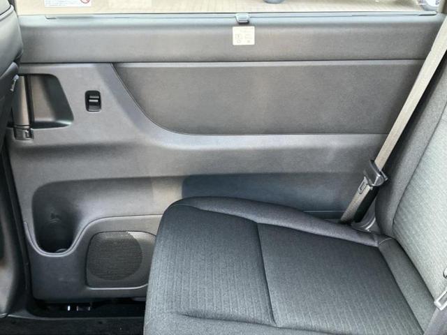 セレナ ハイウェイスターＶ　新品タイヤ／保証書／純正　１１．６インチ　ＳＤナビ／インテリジェントルームミラー／衝突安全装置／両側電動スライドドア／アラウンドビューモニター／車線逸脱防止支援システム／プロパイロット　全周囲カメラ（23枚目）