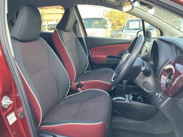 ヴィッツ ジュエラ　新品タイヤ／純正　ＳＤナビ／ヘッドランプ　ＬＥＤ／Ｂｌｕｅｔｏｏｔｈ接続／ＥＴＣ／ＥＢＤ付ＡＢＳ／アイドリングストップ／ワンセグＴＶ／エアバッグ　運転席／エアバッグ　助手席／パワーウインドウ（4枚目）