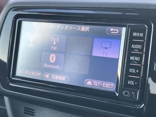 ヴィッツ ジュエラ　新品タイヤ／純正　ＳＤナビ／ヘッドランプ　ＬＥＤ／Ｂｌｕｅｔｏｏｔｈ接続／ＥＴＣ／ＥＢＤ付ＡＢＳ／アイドリングストップ／ワンセグＴＶ／エアバッグ　運転席／エアバッグ　助手席／パワーウインドウ（10枚目）