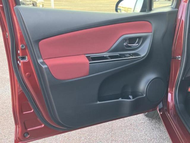 ヴィッツ ジュエラ　新品タイヤ／純正　ＳＤナビ／ヘッドランプ　ＬＥＤ／Ｂｌｕｅｔｏｏｔｈ接続／ＥＴＣ／ＥＢＤ付ＡＢＳ／アイドリングストップ／ワンセグＴＶ／エアバッグ　運転席／エアバッグ　助手席／パワーウインドウ（22枚目）