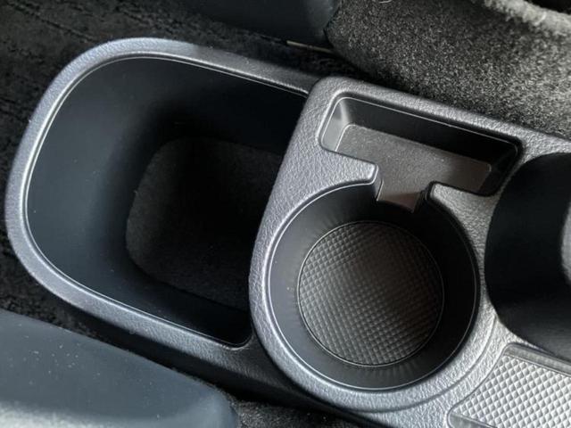 ヴィッツ ジュエラ　新品タイヤ／純正　ＳＤナビ／ヘッドランプ　ＬＥＤ／Ｂｌｕｅｔｏｏｔｈ接続／ＥＴＣ／ＥＢＤ付ＡＢＳ／アイドリングストップ／ワンセグＴＶ／エアバッグ　運転席／エアバッグ　助手席／パワーウインドウ（41枚目）