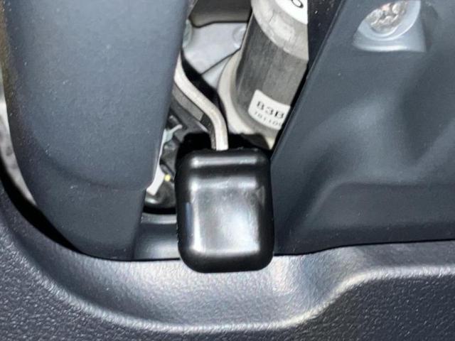 ヴィッツ ジュエラ　新品タイヤ／純正　ＳＤナビ／ヘッドランプ　ＬＥＤ／Ｂｌｕｅｔｏｏｔｈ接続／ＥＴＣ／ＥＢＤ付ＡＢＳ／アイドリングストップ／ワンセグＴＶ／エアバッグ　運転席／エアバッグ　助手席／パワーウインドウ（44枚目）