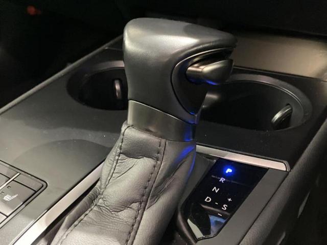 ＵＸ ＵＸ２５０ｈバージョンＬ　新品タイヤ／純正エアロ／保証書／ディスプレイオーディオ＋ナビ１２．３インチ／衝突安全装置／エアーシート　前席／パノラミックビューモニター／車線逸脱防止支援システム／シート　合皮／電動バックドア（18枚目）