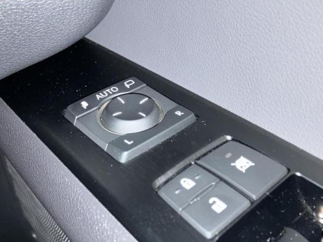 ＵＸ ＵＸ２５０ｈバージョンＬ　新品タイヤ／純正エアロ／保証書／ディスプレイオーディオ＋ナビ１２．３インチ／衝突安全装置／エアーシート　前席／パノラミックビューモニター／車線逸脱防止支援システム／シート　合皮／電動バックドア（28枚目）