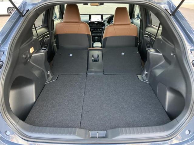 ヤリスクロス ハイブリッドＺアドベンチャー　保証書／ディスプレイオーディオ＋ナビ８インチ／トヨタセーフティセンス／シートヒーター／全方位モニター／車線逸脱防止支援システム／ドライブレコーダー　社外／ヘッドランプ　ＬＥＤ　衝突被害軽減システム（19枚目）