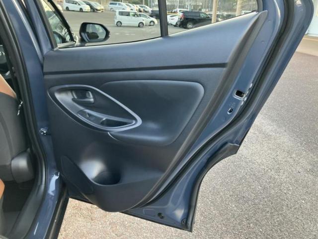 ヤリスクロス ハイブリッドＺアドベンチャー　保証書／ディスプレイオーディオ＋ナビ８インチ／トヨタセーフティセンス／シートヒーター／全方位モニター／車線逸脱防止支援システム／ドライブレコーダー　社外／ヘッドランプ　ＬＥＤ　衝突被害軽減システム（21枚目）