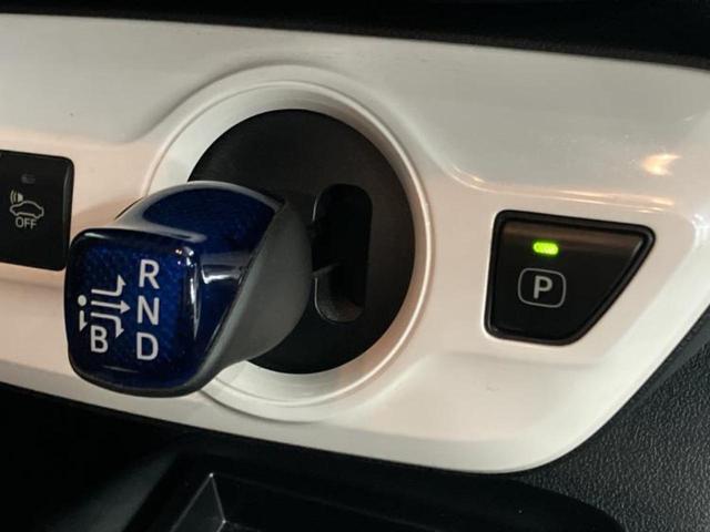 プリウス Ｓセーフティプラス　保証書／純正　ＳＤナビ／トヨタセーフティセンス／車線逸脱防止支援システム／パーキングアシスト　自動操舵／Ｂｌｕｅｔｏｏｔｈ接続／ＥＴＣ／ＥＢＤ付ＡＢＳ／横滑り防止装置／アイドリングストップ（17枚目）