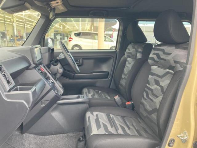 タフト Ｘ　新品タイヤ／ガラスルーフ／保証書／純正　ＳＤナビ／衝突安全装置／車線逸脱防止支援システム／ヘッドランプ　ＬＥＤ／ＵＳＢジャック／Ｂｌｕｅｔｏｏｔｈ接続／ＥＴＣ／ＥＢＤ付ＡＢＳ／横滑り防止装置（6枚目）