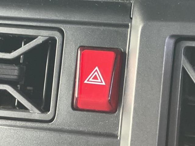 タフト Ｘ　新品タイヤ／ガラスルーフ／保証書／純正　ＳＤナビ／衝突安全装置／車線逸脱防止支援システム／ヘッドランプ　ＬＥＤ／ＵＳＢジャック／Ｂｌｕｅｔｏｏｔｈ接続／ＥＴＣ／ＥＢＤ付ＡＢＳ／横滑り防止装置（28枚目）