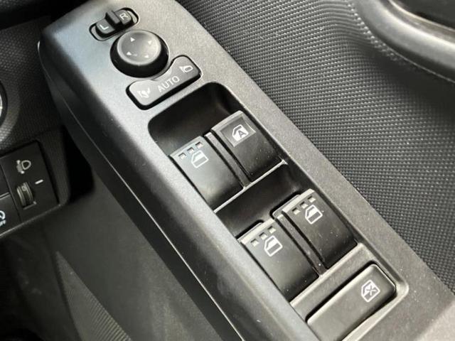 タフト Ｘ　新品タイヤ／ガラスルーフ／保証書／純正　ＳＤナビ／衝突安全装置／車線逸脱防止支援システム／ヘッドランプ　ＬＥＤ／ＵＳＢジャック／Ｂｌｕｅｔｏｏｔｈ接続／ＥＴＣ／ＥＢＤ付ＡＢＳ／横滑り防止装置（30枚目）