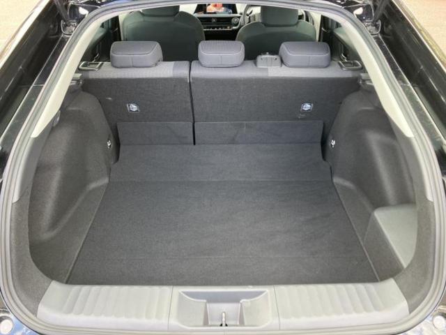 プリウス Ｇ　保証書／ディスプレイオーディオ８インチ／衝突安全装置／シートヒーター　前席／パノラミックビューモニター／車線逸脱防止支援システム／ヘッドランプ　ＬＥＤ／Ｂｌｕｅｔｏｏｔｈ接続／ＥＴＣ　全周囲カメラ（8枚目）