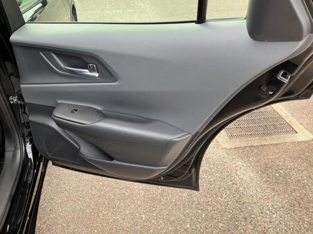 プリウス Ｇ　保証書／ディスプレイオーディオ８インチ／衝突安全装置／シートヒーター　前席／パノラミックビューモニター／車線逸脱防止支援システム／ヘッドランプ　ＬＥＤ／Ｂｌｕｅｔｏｏｔｈ接続／ＥＴＣ　全周囲カメラ（21枚目）