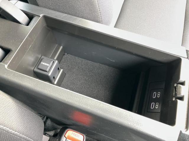 プリウス Ｇ　保証書／ディスプレイオーディオ８インチ／衝突安全装置／シートヒーター　前席／パノラミックビューモニター／車線逸脱防止支援システム／ヘッドランプ　ＬＥＤ／Ｂｌｕｅｔｏｏｔｈ接続／ＥＴＣ　全周囲カメラ（32枚目）